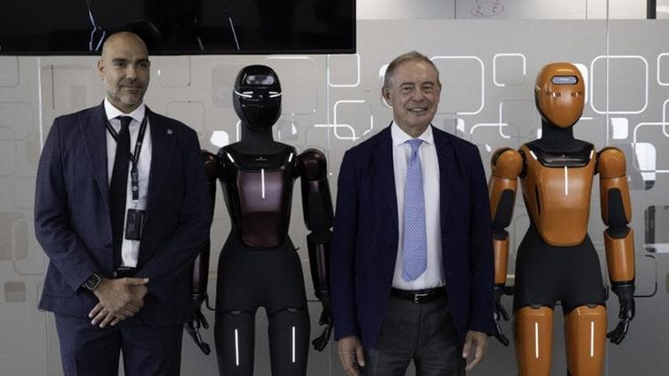 Arriva il ministro, lo accoglie il robot, la sfida di Generative Bionics agli Erzelli