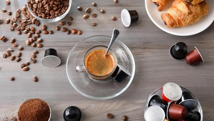 Il caffè in capsula? Una tazzina costa più del doppio di quello fatto con la moka
