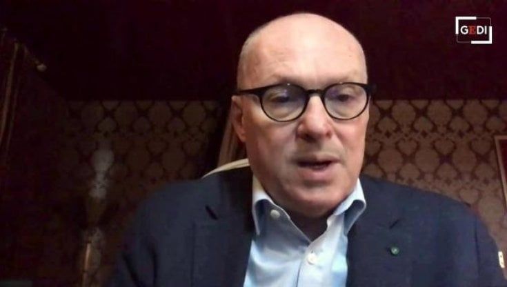 Covid, Ricciardi: “Il virus non sparirà. L’obbligo deve restare in vigore fino alla fine dell’anno”