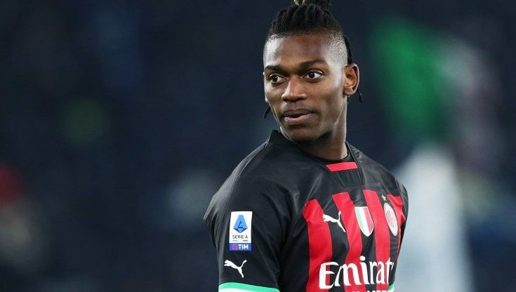 Rafael Leão, dal campo di calcio al palco: il calciatore è il rapper Way45