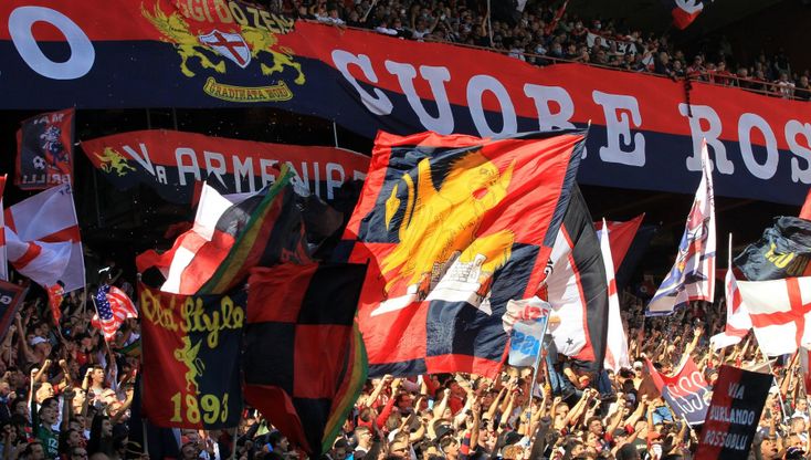 L'ex Scamacca punisce il Genoa, poi Vasquez lo salva