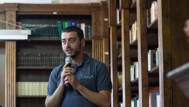 Castel Volturno, segretario del Pd locale denuncia volantinaggio elettorale a scuola: minacciato