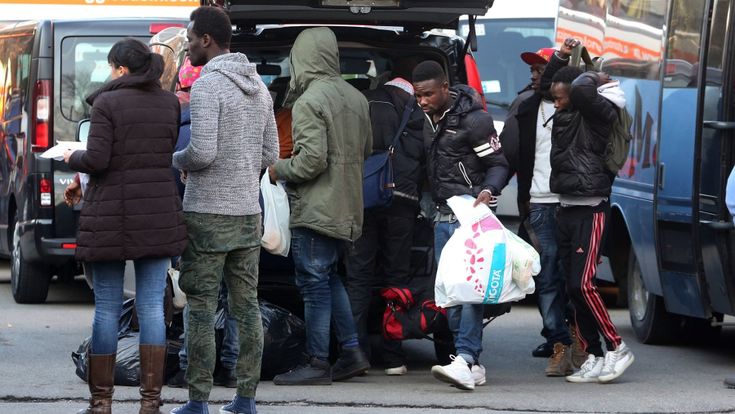 Guerra alla solidarietà: dai bambini all'accoglienza l'attacco del governo al non profit