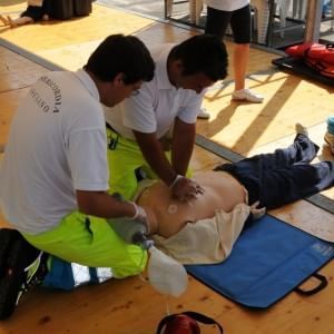 Misericordie, stage sotto l'ombrellone a Lido di Camaiore