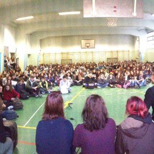 Scuola, gli studenti occupano il Passoni: "Strutture cadenti, tagli inaccettabili"