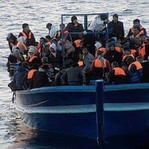Lampedusa in emergenza, il grido del sindaco: "Sull'isola non sono garantite le norme sanitarie e di sicurezza"