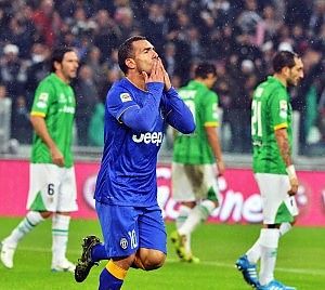 Fantasia, talento e fisico: la grande bellezza del gol di Tevez