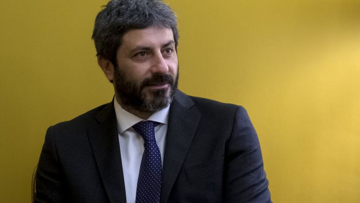 Di Maio non teme l’ipotesi di incarico a Fico: “Lavorerebbe per me”