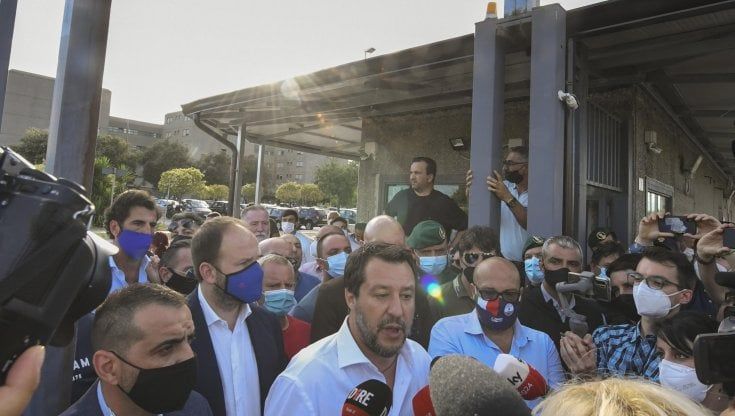 Carceri, Salvini: "Bonafede mentì, dormiva o non capiva"