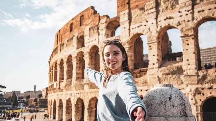 Attrattività, sostenibilità e digitalizzazione dei servizi: le sfide della filiera turistica italiana