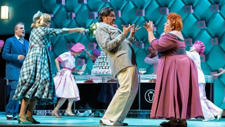 "Il matrimonio segreto" al Teatro Massimo: l'opera buffa balla in pasticceria 