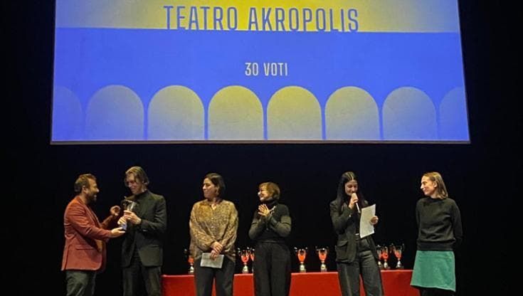 Dopo i tagli del ministero, Teatro Akropolis vince il Premio Ubu: “L’arte conta più dei numeri”