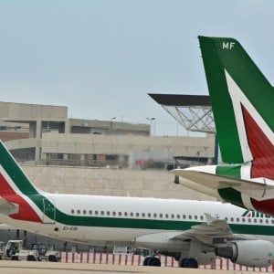 Alitalia, il governo notifica alla Ue il prestito ponte