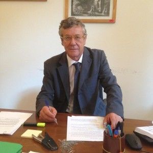 De Angelis: "Basta supplenze, agli istituti serve un organico stabile"