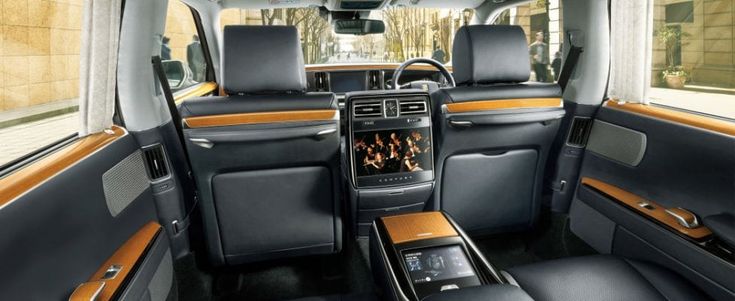 Auto da imperatori: ecco il mostro del re giapponese