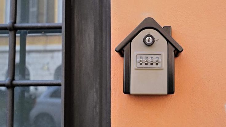 Legge sugli affitti brevi bocciata dalla Consulta, la Regione: “Correggiamo e andiamo avanti”