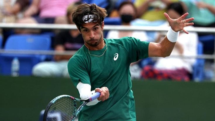 Musetti agli ottavi a Shanghai, battuto Darderi 7-5, 7-6
