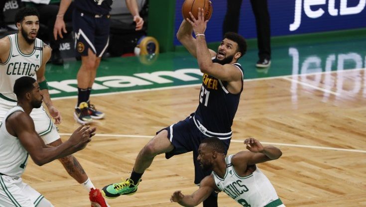 Basket, Nba: Murray nella storia, 50 punti senza tiri liberi. I Jazz cadono con i Clippers