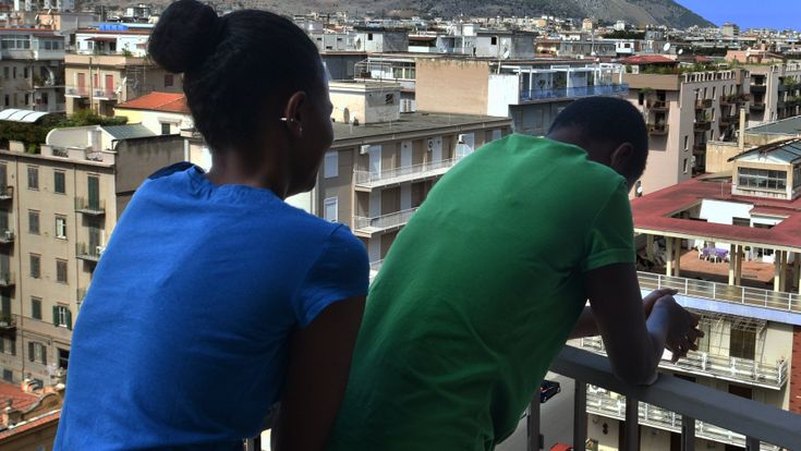 L’Italia senza culle salva grazie ai migranti