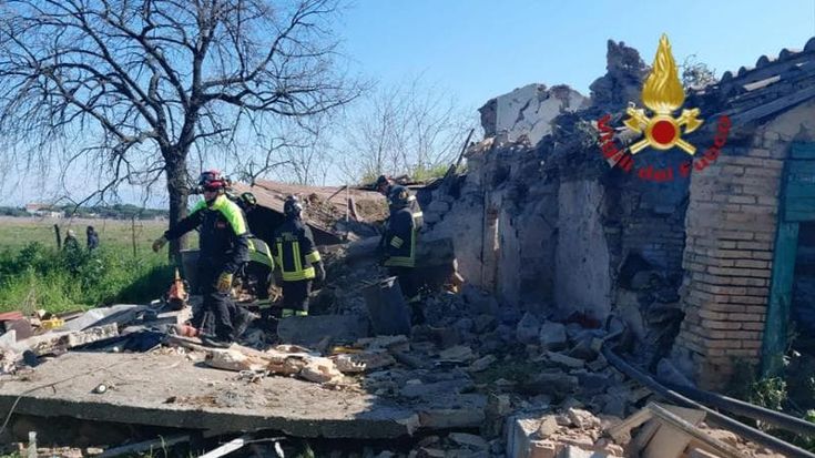La pista anarchica dietro l’esplosione al parco degli Acquedotti: due morti, preparavano un ordigno