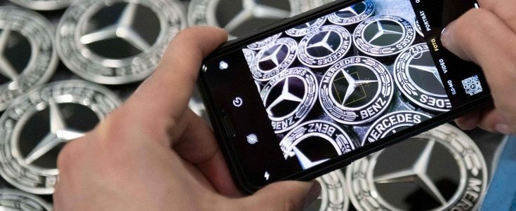 Auto elettrica, Mercedes dà la scossa
