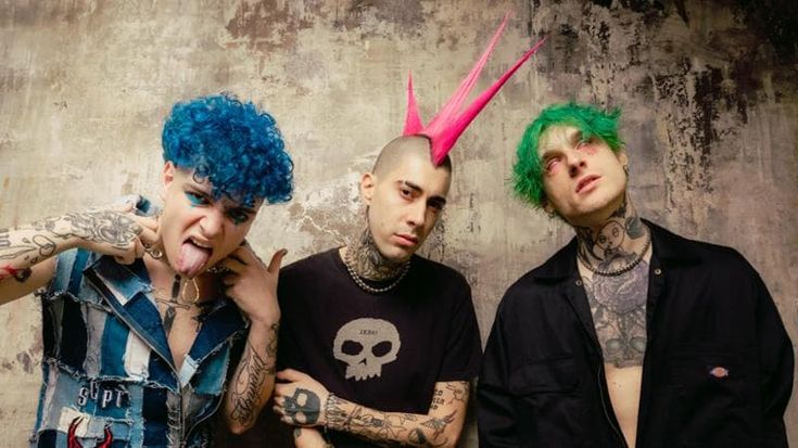 La Sad, le polemiche e il punk a Sanremo: “Le donne per noi sono fondamentali, a partire dalle nonne. Le storie di droga? Dagli errori del passato si impara”