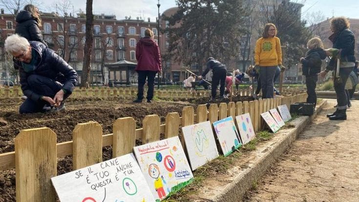 Piazza Benefica sarà più bella con i fiori dei bambini
