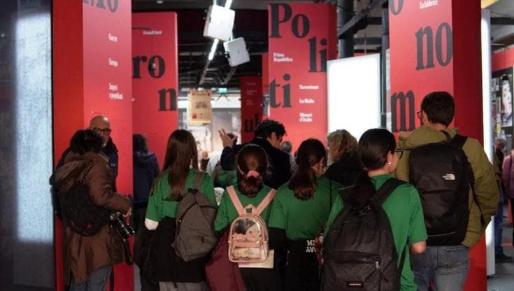 Rep50, gli studenti alla mostra: "Ci informiamo per evitare che si ripetano gli errori del passato"