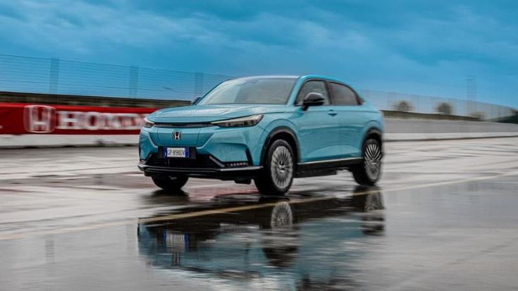 Honda e:Ny1, il Suv compatto elettrico dal nome impossibile si presenta. Ecco come va