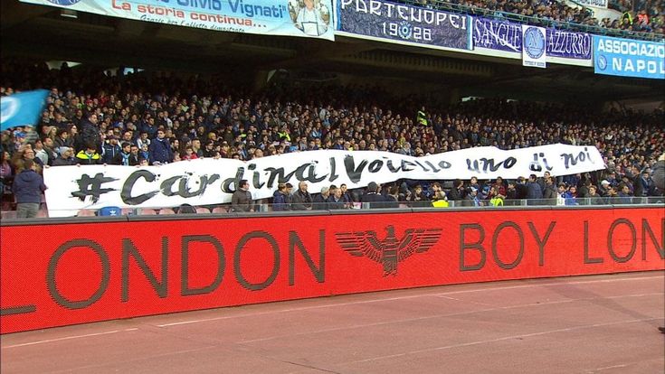 Napoli-Sassuolo, i tifosi 'invocano' il cardinal Voiello