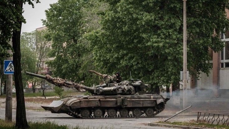 I russi cercano la vittoria nel Donbass ma Kiev punta alla controffensiva finale