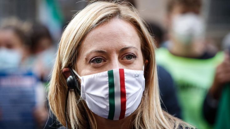 Meloni: no ai totalitarismi, ma la Ue minaccia chi non si asservisce