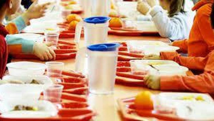 Scuola, per le mense un nuovo appalto, ma la ricetta è la stessa