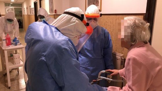 Coronavirus in Italia, morti altri sette medici: il totale sale a 116