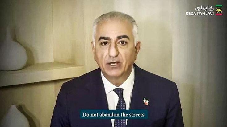 Chi è Reza Pahlavi, l’amico dell’Occidente che sfida Khamenei ma che non tutto l’Iran sogna