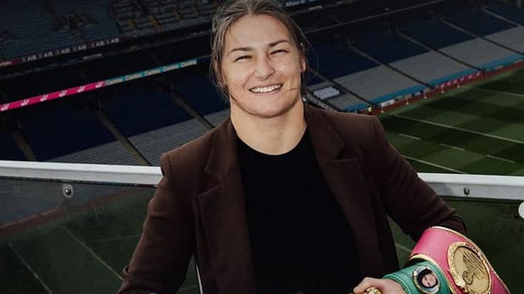 Katie Taylor, in 83.000 per l’ultimo match del mito che ha lanciato nel futuro la boxe femminile