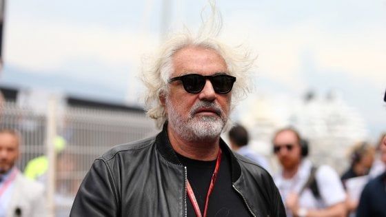Briatore, è polemica sul ricovero: "Non è in un reparto Covid"