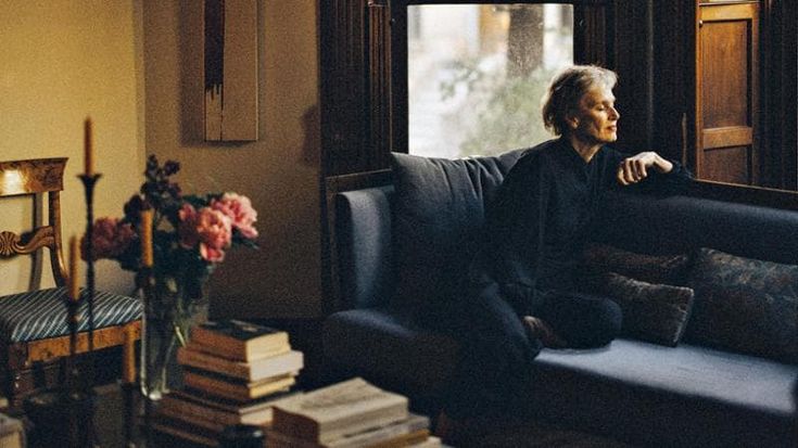 Siri Hustvedt ricorda Paul Auster: “Sento ancora il profumo dei suoi sigari”
