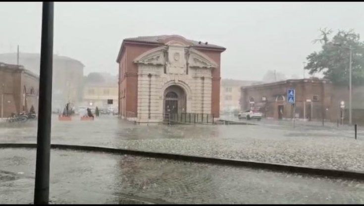 Previsioni meteo, nel weekend break fresco autunnale con vento e temporali forti, poi ritorna l’anticiclone nordafricano
