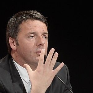 Articolo 18, ora Renzi frena: "La priorit&agrave; &egrave; il lavoro". E su riforma elettorale: "Parliamo con&nbsp; tutti"