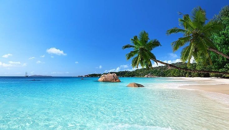 Vacanze Covid-Free, dalle Maldive alla Grecia record di vaccinazioni per fare volare il turismo 