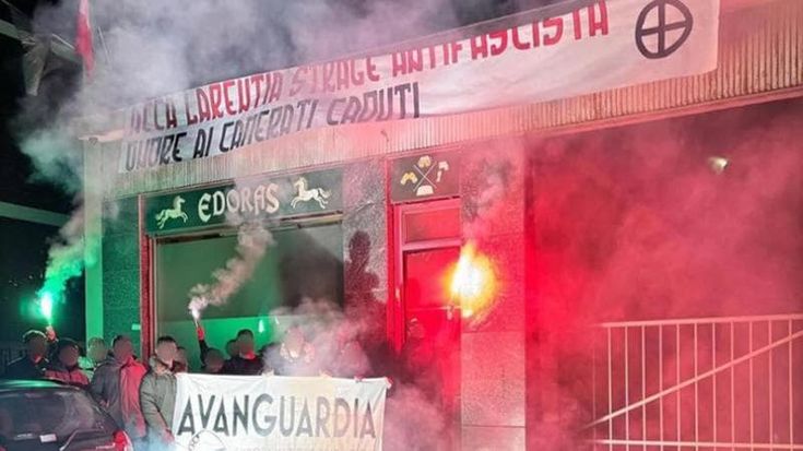 “Esaltavano Hitler e il duce”, la procura vuole il processo per 17 neofascisti di Avanguardia