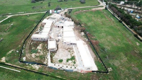 Brindisi, sequestrata masseria a Torre Guaceto trasformata abusivamente in resort con piscina