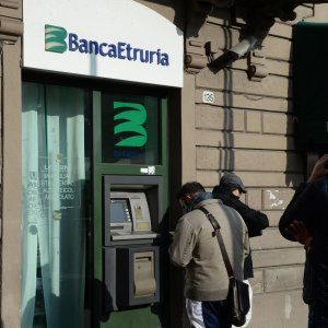 Salva banche, via al bando di vendita. Bankitalia preferisce l'acquirente unico