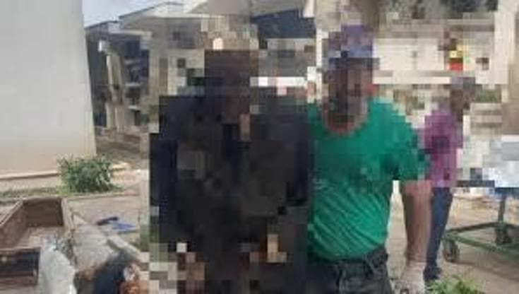 Selfie con un cadavere divenne virale, operaio del cimitero condannato per vilipendio