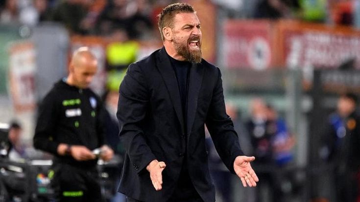 De Rossi ha rinnovato, sarà l’allenatore della Roma anche nella prossima stagione