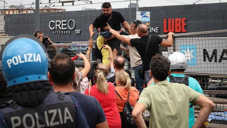 Reddito di cittadinanza, volti e storie della protesta: “Come si vive con 100 euro in un mese?”