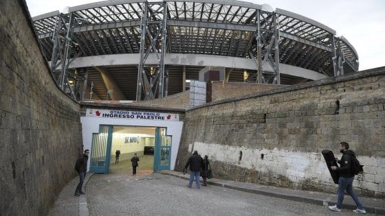 Napoli-Manchester City: giovedì alle 17 scatta la caccia al biglietto