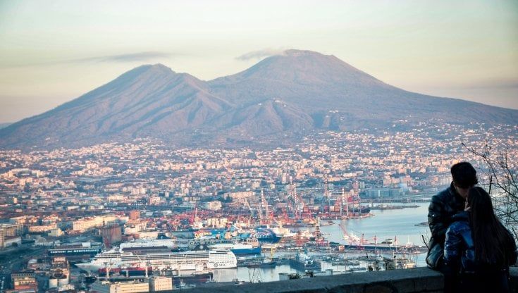 "Napoli è ferma a trenta anni fa: i giovani sono esclusi da tutto"