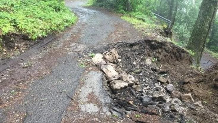 Faito, chiusa da28 anni l’antica strada che sale sul monte